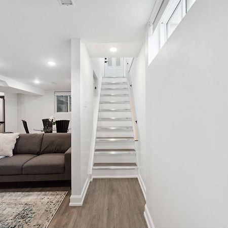Modern 3Br Suites Ottawa Buitenkant foto
